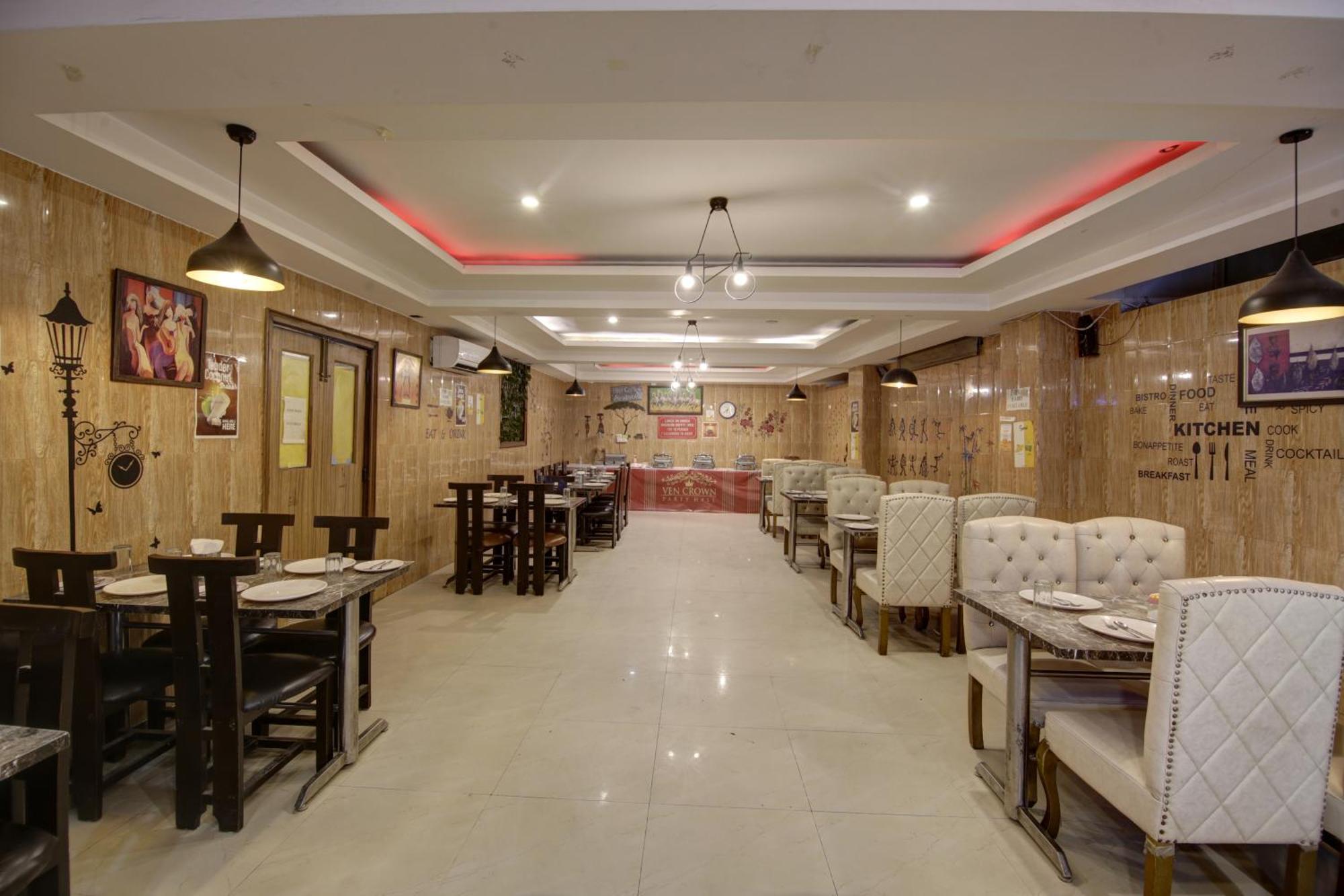 Hotel Venus Plaza New Delhi Eksteriør billede